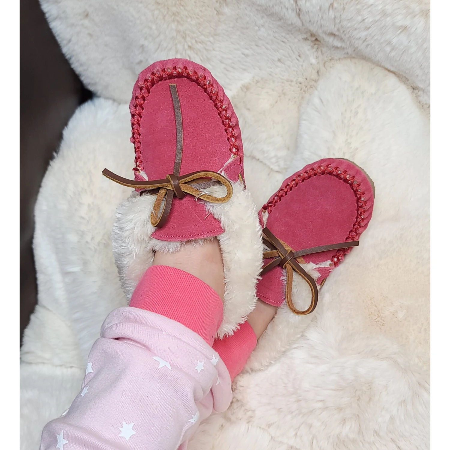 Minnetonka Pink Suede "Charley" Children's Slippers 3 Minnetonka Pink Suede "Charley" Children's Slippers